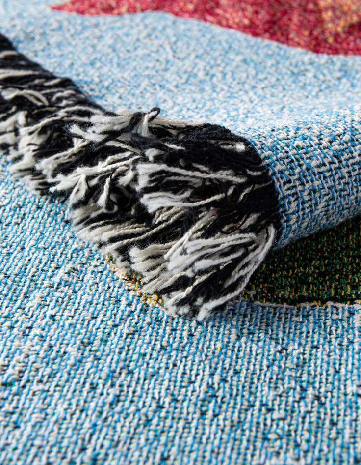 Detail image of 4' 6 x 6' Poppy Topple Throw Blanket