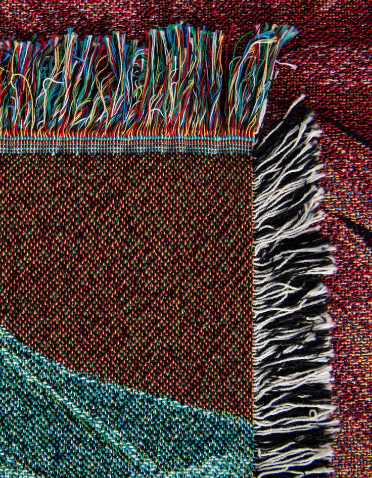 Detail image of 4' 6 x 6' Poppy Topple Throw Blanket