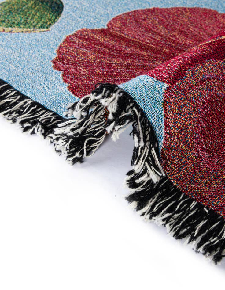 Detail image of 4' 6 x 6' Poppy Topple Throw Blanket