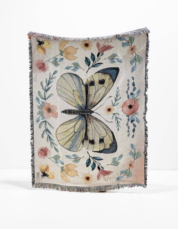 Detail image of 4' 6 x 6' Insects 3 Throw Blanket