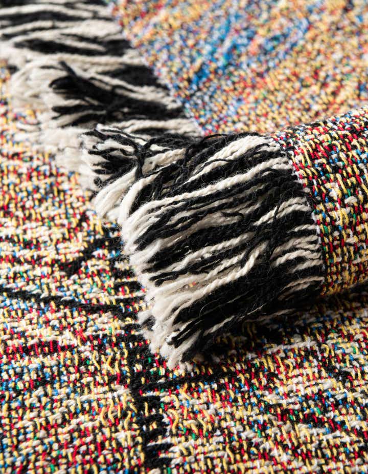 4' 6 x 6' Loving Mother Elephant & Calf Throw Blanket