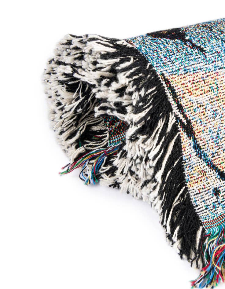 Detail image of 4' 6 x 6' On The Move Throw Blanket