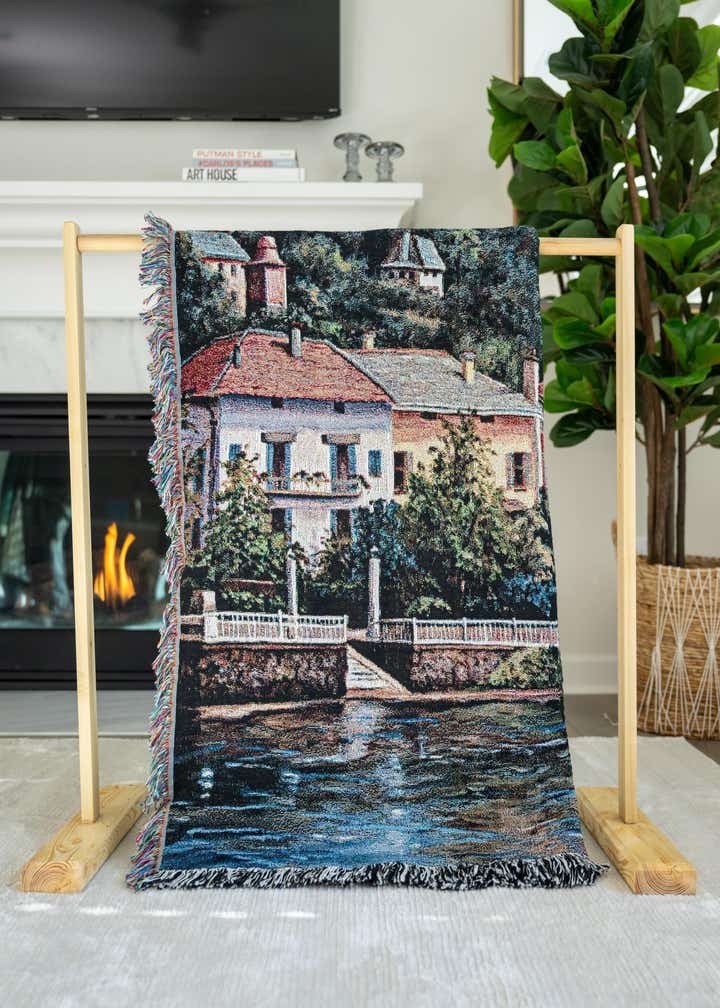 4' 6 x 6' The Lenno Shore Throw Blanket