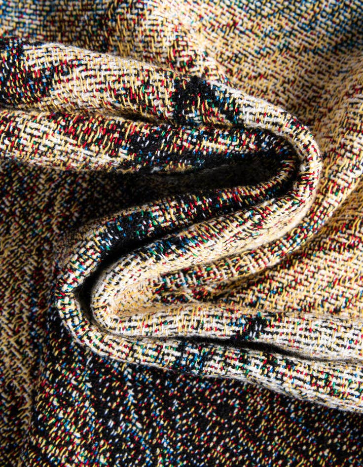 Detail image of 4' 6 x 6' King Of The Pride Throw Blanket