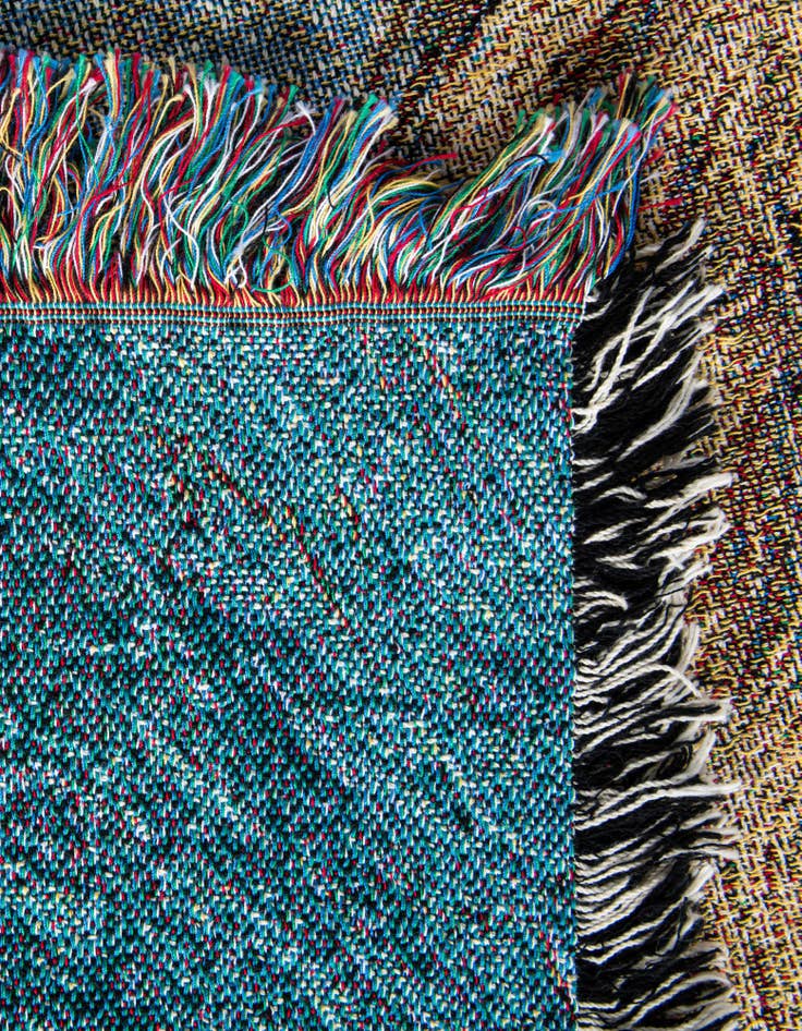 Detail image of 4' 6 x 6' King Of The Pride Throw Blanket