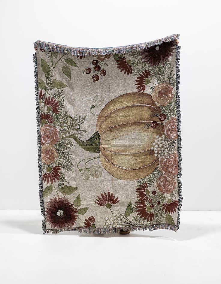 Detail image of 4' 6 x 6' Watercolor Pumpkin Throw Blanket