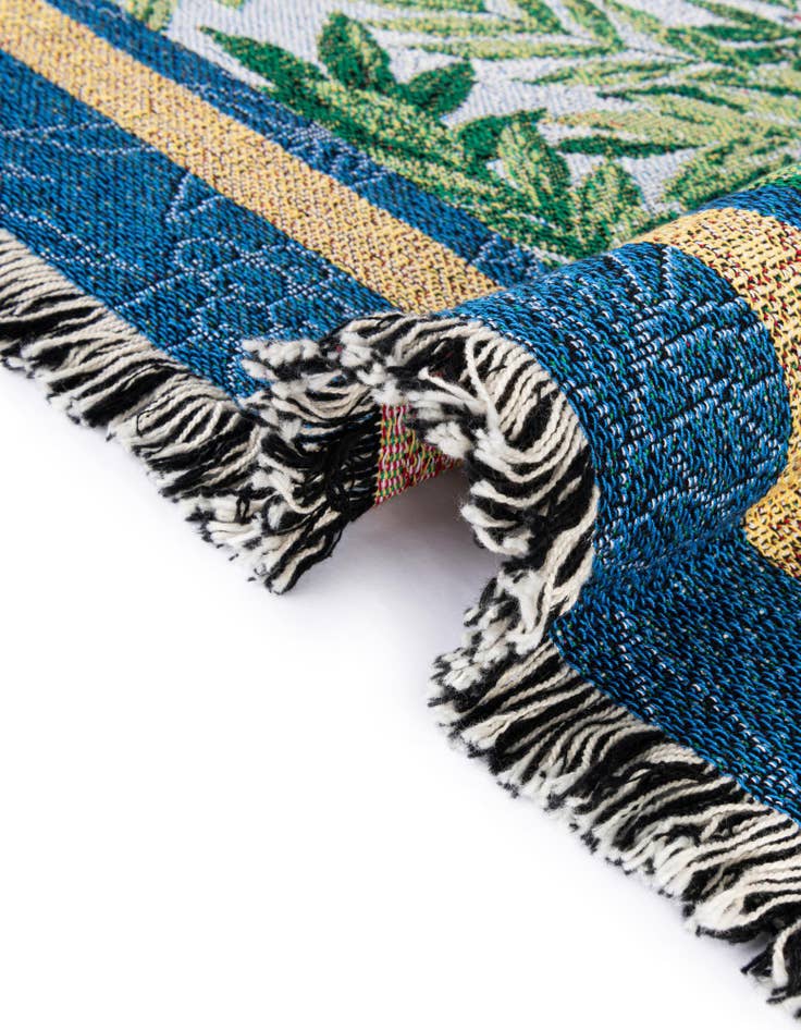 Detail image of 4' 6 x 6' Songbirds Throw Blanket