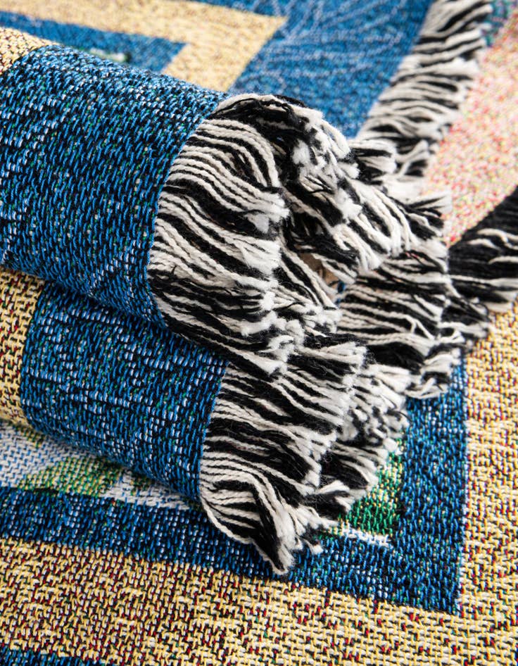 Detail image of 4' 6 x 6' Songbirds Throw Blanket