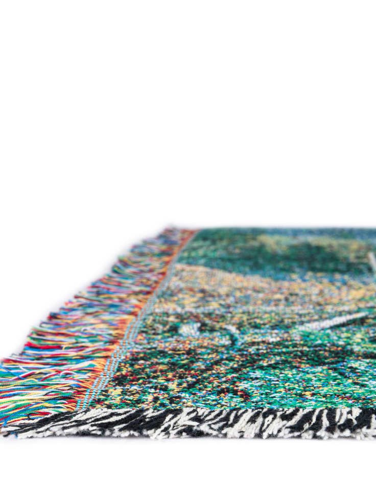 Detail image of 4' 6 x 6' Over The Top Brown Bear Throw Blanket