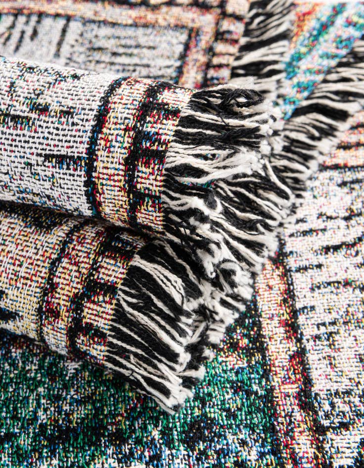 Detail image of 4' 6 x 6' New Discoveries Throw Blanket