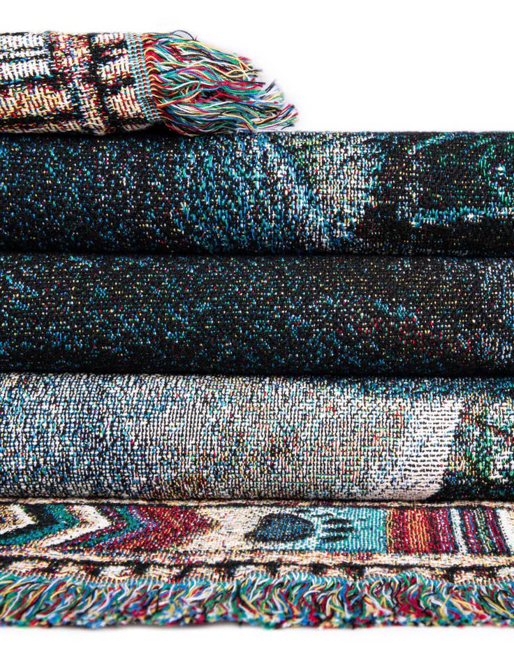 Detail image of 4' 6 x 6' New Discoveries Throw Blanket