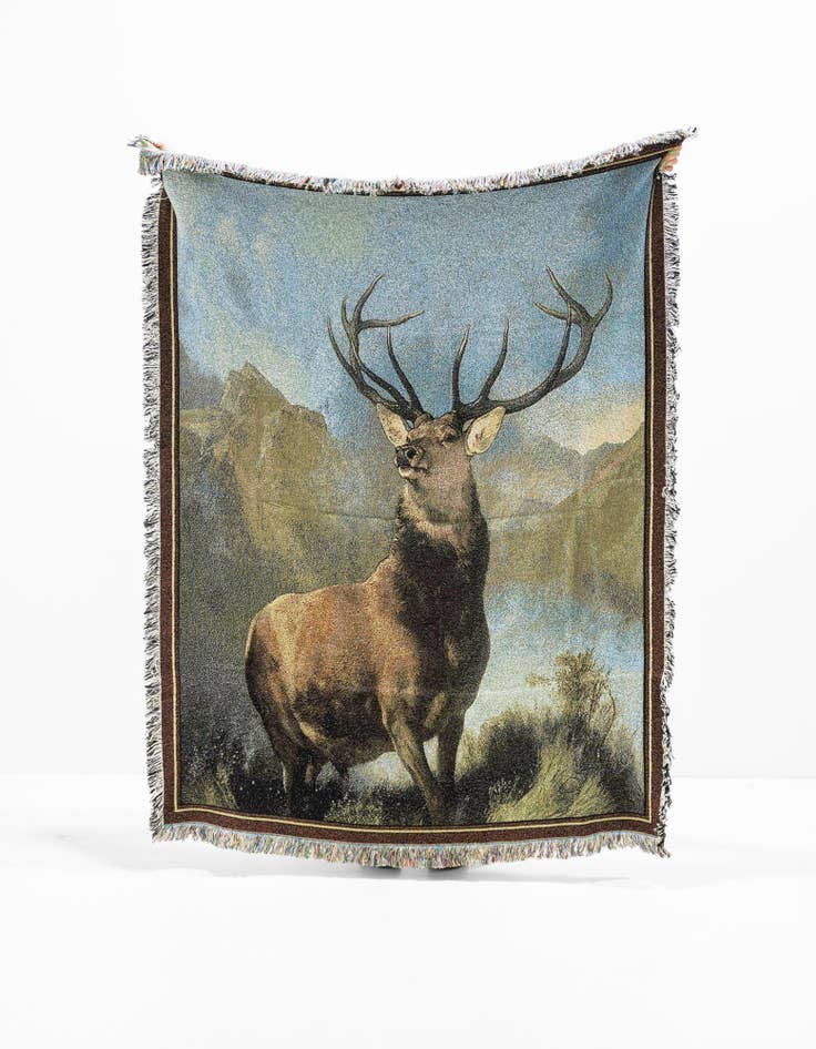 Detail image of 4' 6 x 6' Monarch Of The Glen Throw Blanket