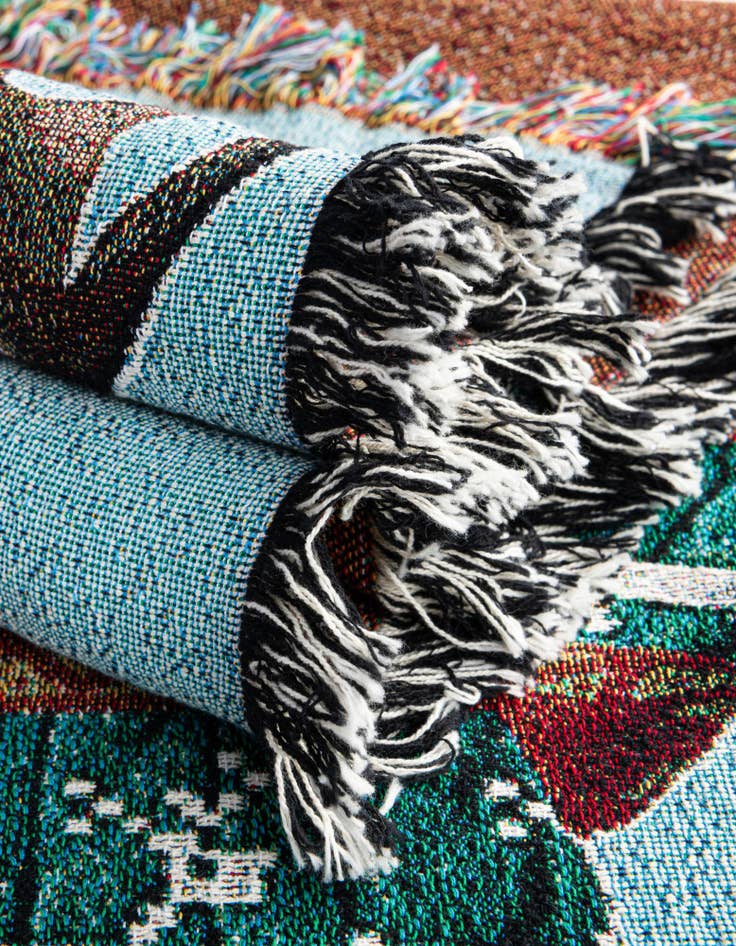 Detail image of 4' 6 x 6' Deer and Snowman Throw Blanket