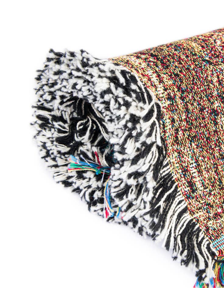 Detail image of 4' 6 x 6' Perfect Vintage II Throw Blanket