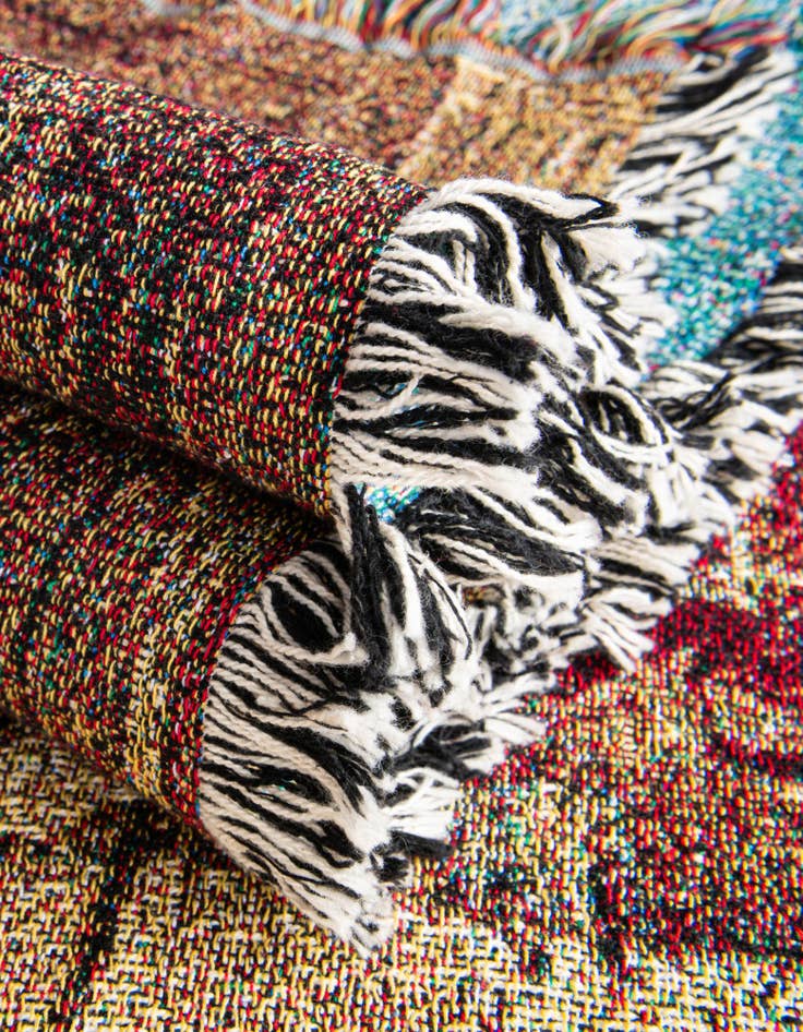 Detail image of 4' 6 x 6' Perfect Vintage II Throw Blanket