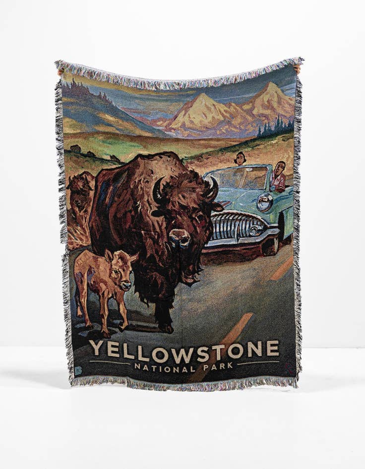 Detail image of 4' 6 x 6' Yellowstone Throw Blanket