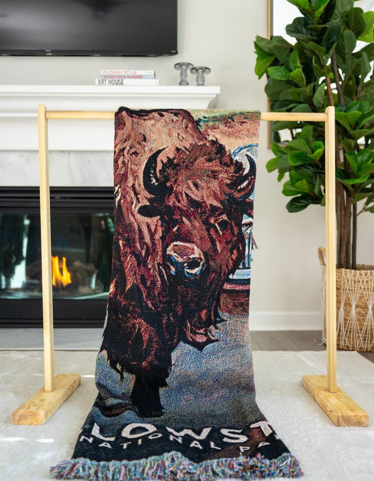 Detail image of 4' 6 x 6' Yellowstone Throw Blanket