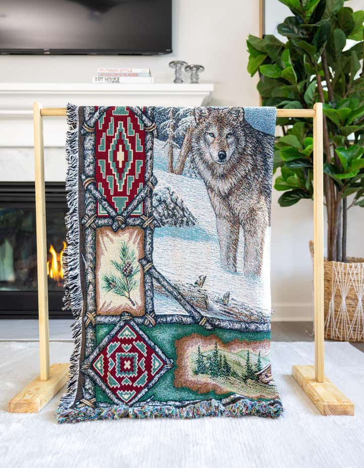 135cm x 185cm Wolf Lodge Throw Blanket