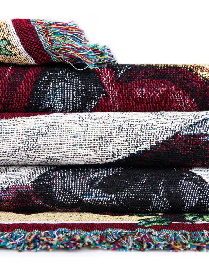 135cm x 185cm Down I Go Throw Blanket