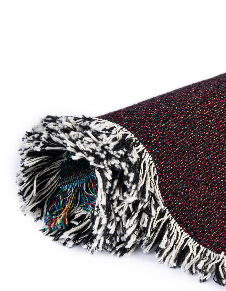 Detail image of 4' 6 x 6' 70's Sunset Throw Blanket