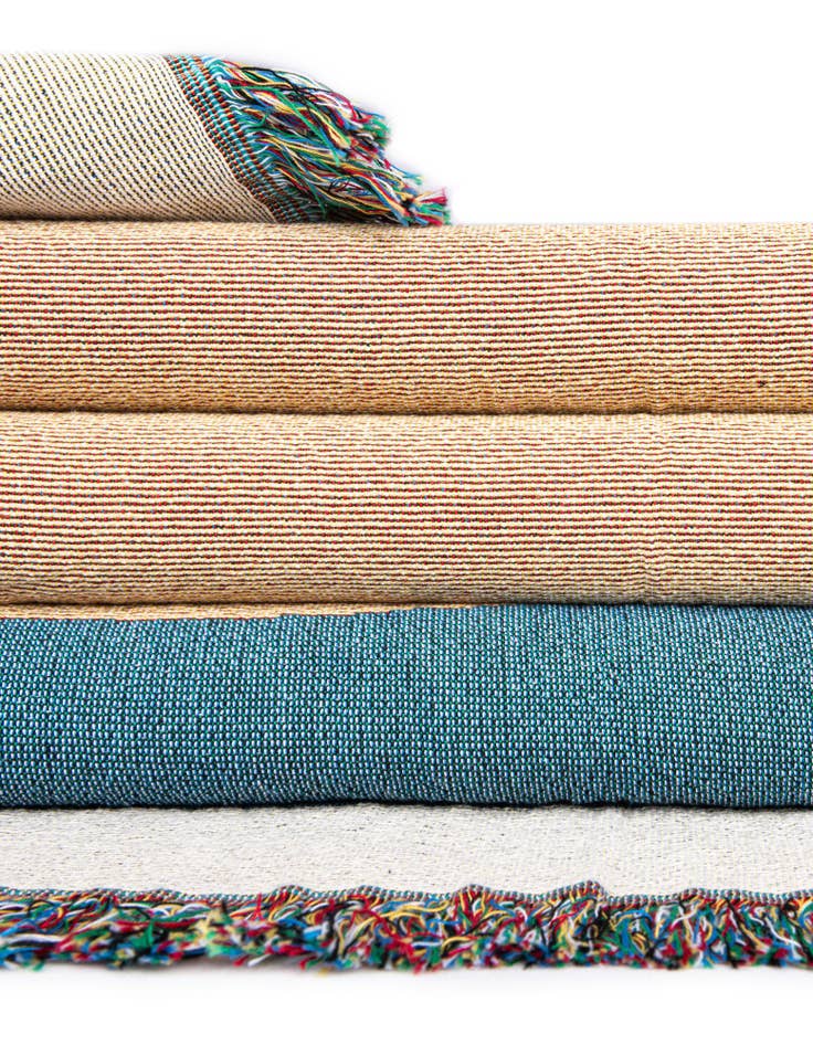 Detail image of 4' 6 x 6' Orbit Throw Blanket