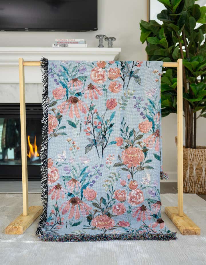 135cm x 185cm Floral-Pink Bloom Throw Blanket