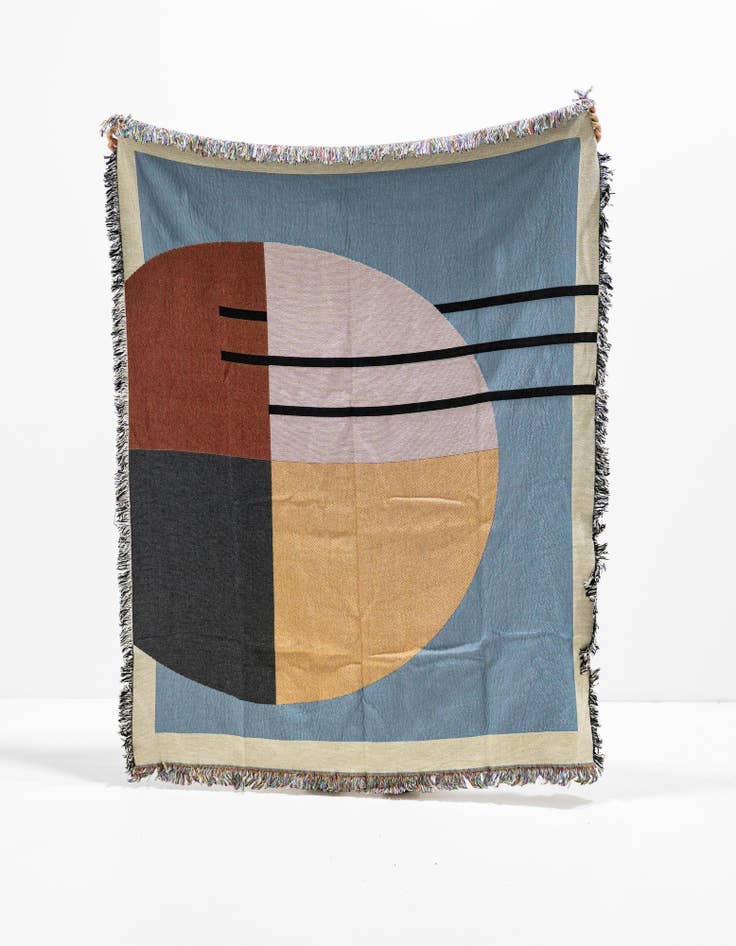 Detail image of 4' 6 x 6' Fork and Plate Throw Blanket