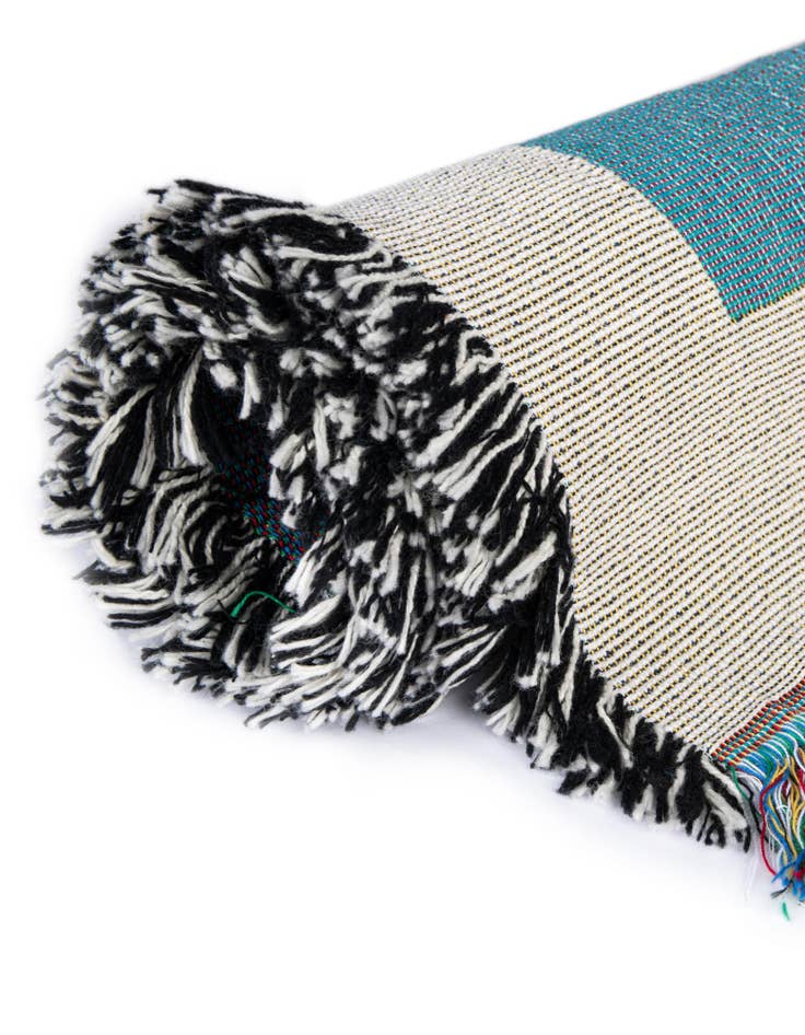 Detail image of 4' 6 x 6' Fork and Plate Throw Blanket