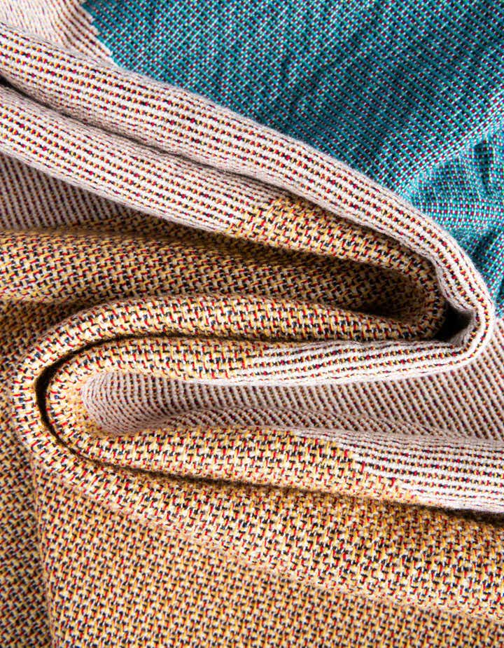 135cm x 185cm Plate Kuscheldecke