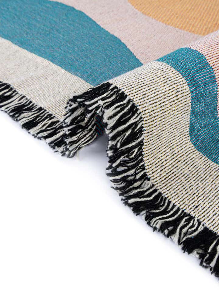 4' 6 x 6' Plate Throw Blanket