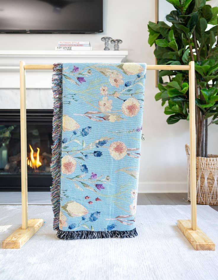 Detail image of 4' 6 x 6' Floral-Yellow Bloom Throw Blanket
