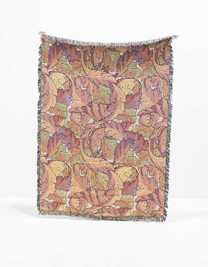 4' 6 x 6' William Morris Acanthus Leaves Sherbet Throw Blanket