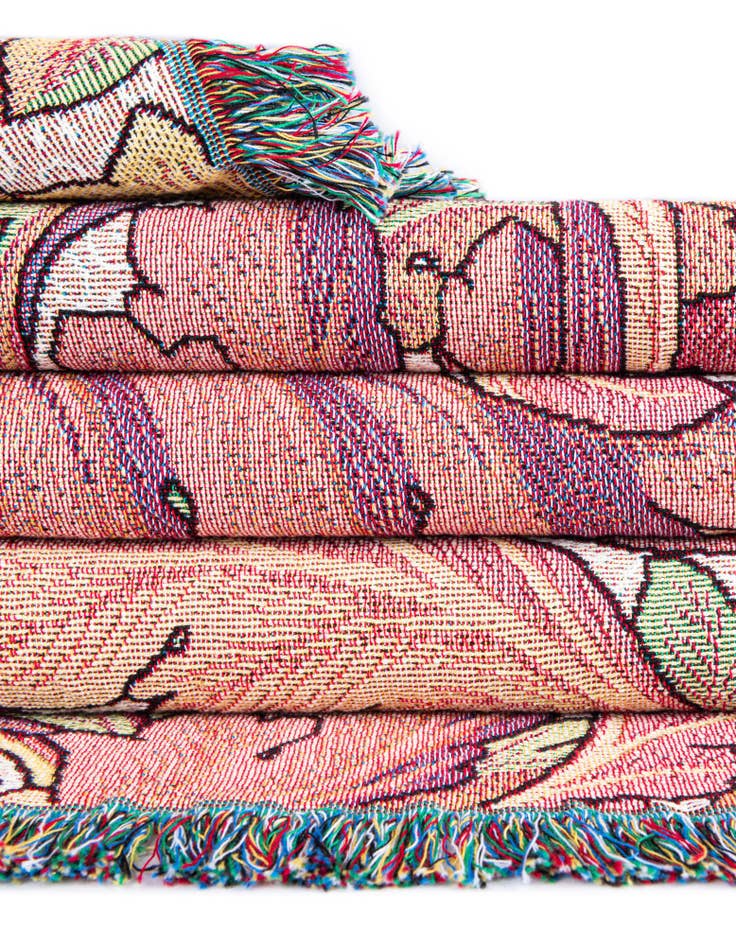 Detail image of 4' 6 x 6' William Morris Acanthus Leaves Sherbet Throw Blanket