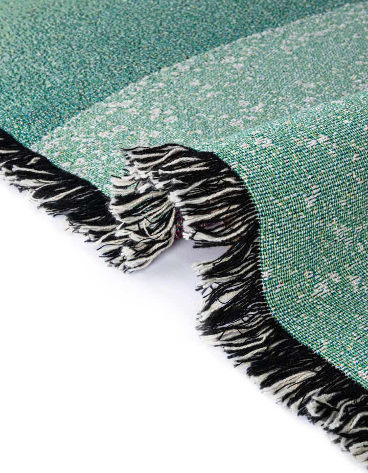 135cm x 185cm Roller Skate Throw Blanket