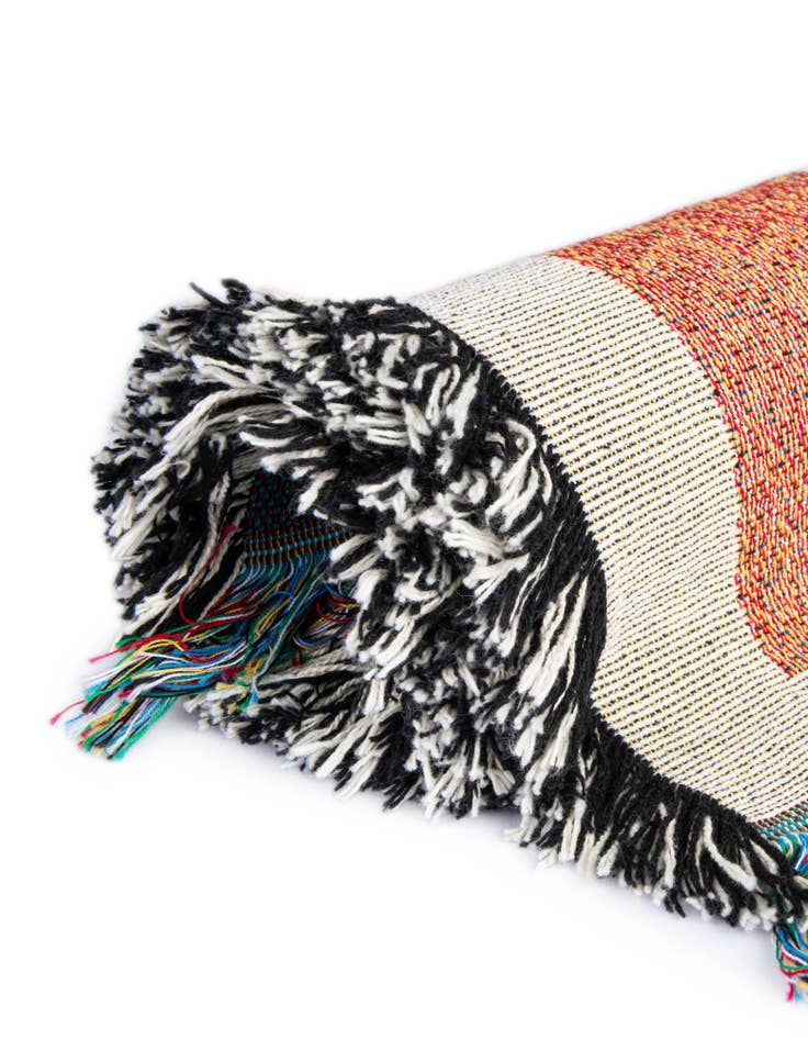 Detail image of 4' 6 x 6' Hello Sunshine Throw Blanket