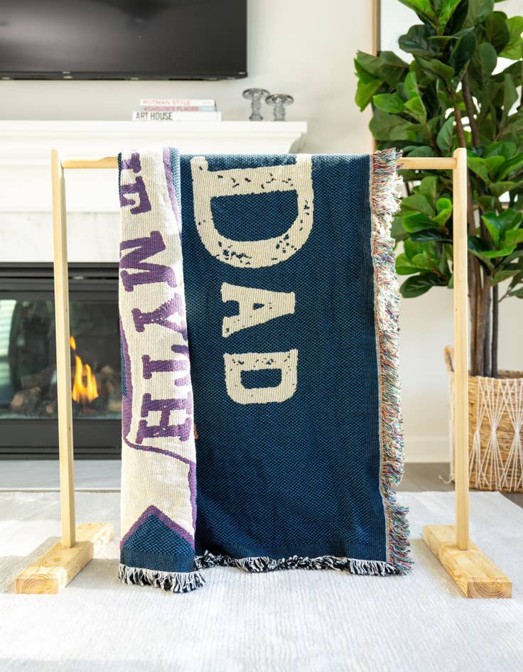 Detail image of 4' 6 x 6' The Legend Throw Blanket