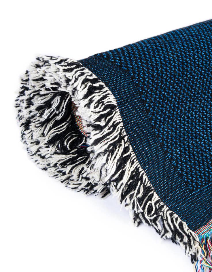 Detail image of 4' 6 x 6' The Legend Throw Blanket