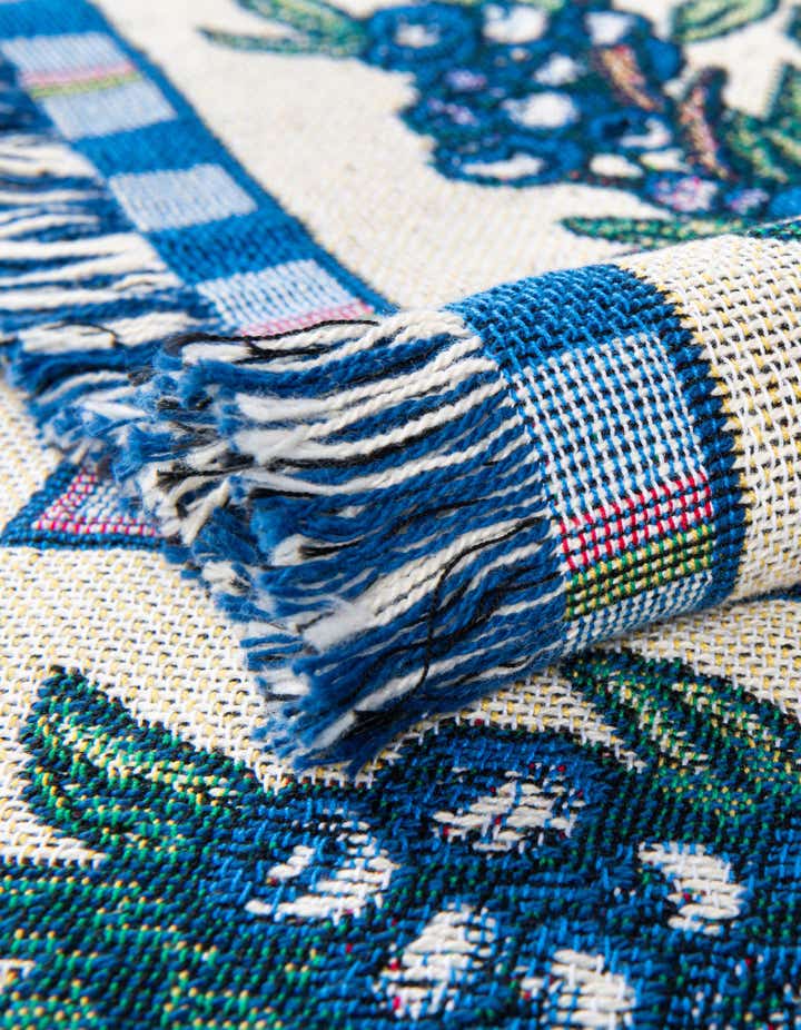 4' 6 x 6' Blueberry Lace Throw Blanket