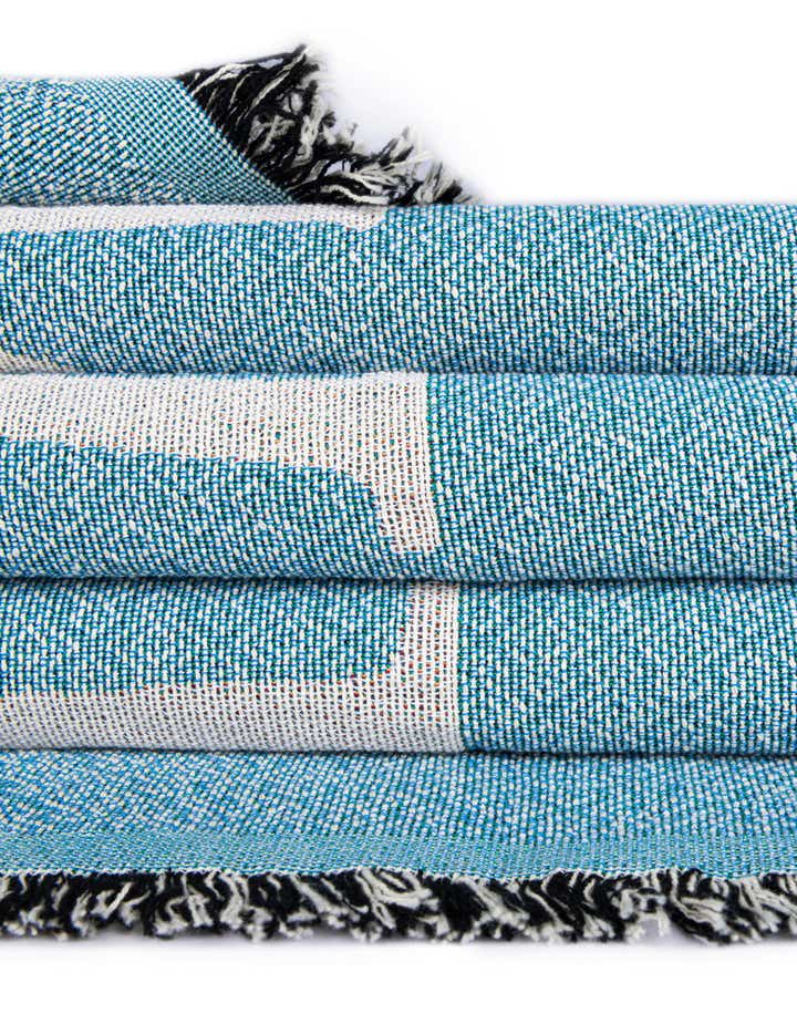 4' 6 x 6' Home Heart Teal Throw Blanket