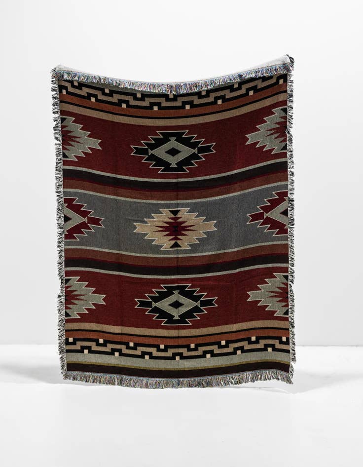 Detail image of 4' 6 x 6' Kaibab Throw Blanket