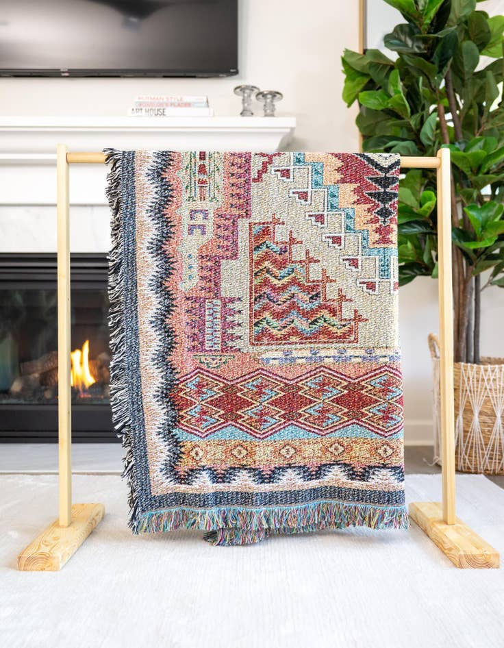 Detail image of 4' 6 x 6' Southwest Salmon Throw Blanket