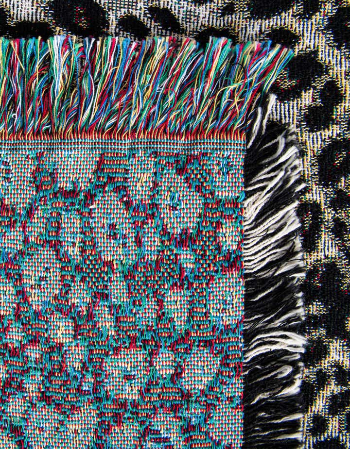 4' 6 x 6' Cheetah Skin Throw Blanket