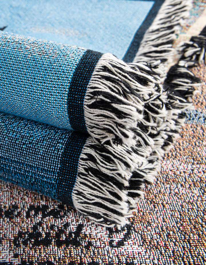 135cm x 185cm Footprints Throw Blanket