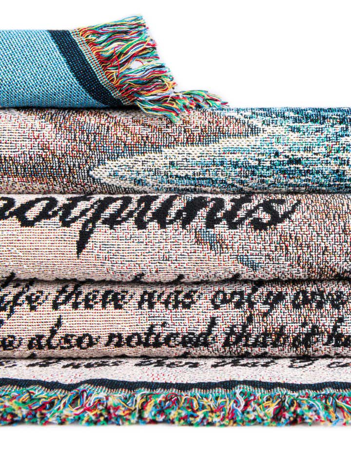 135cm x 185cm Footprints Throw Blanket