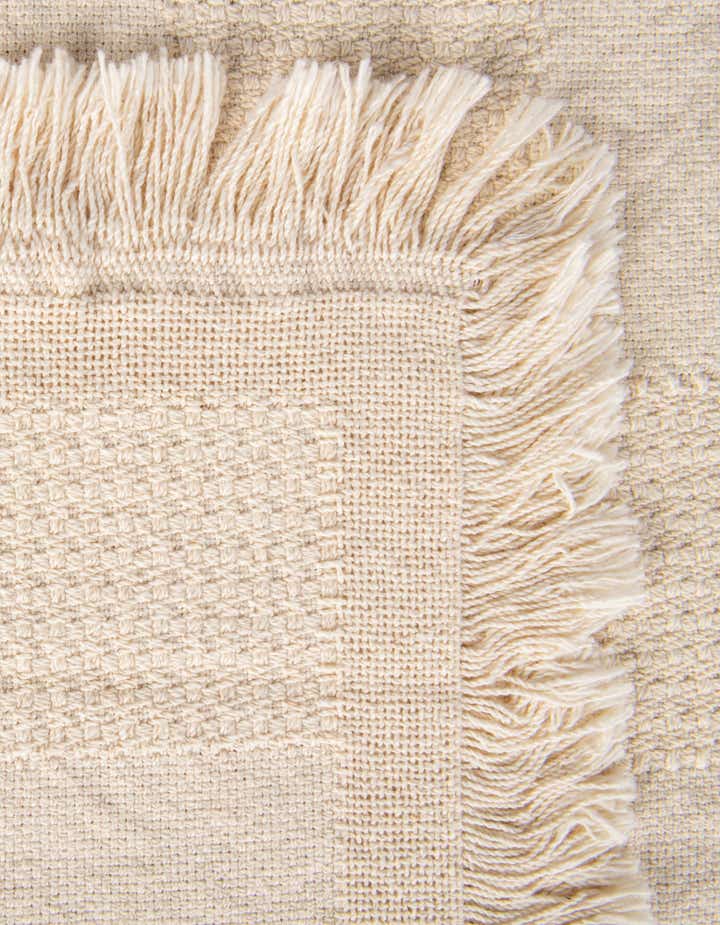 4' 6 x 6' Classic Natural Throw Blanket