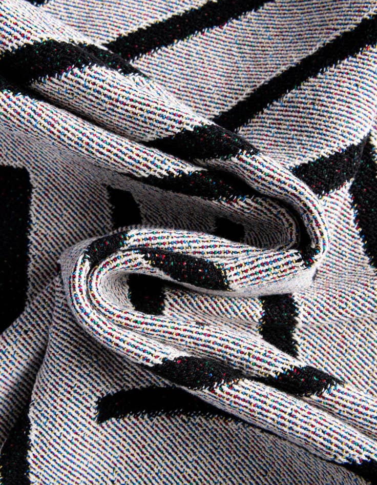 Detail image of 4' 6 x 6' Geometric Lines 1 Throw Blanket