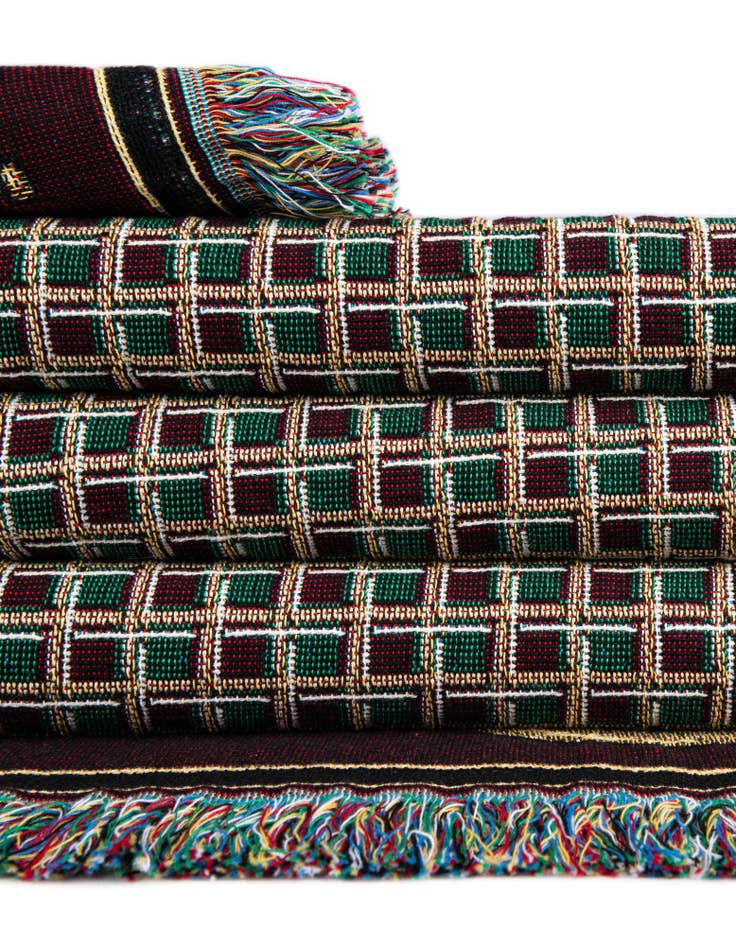 Detail image of 4' 6 x 6' Hunters Pace Equestrian Decor Throw Blanket