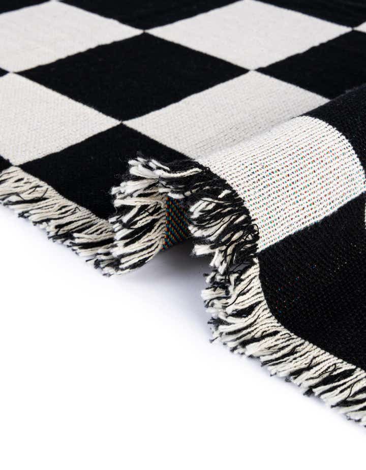 4' 6 x 6' Racing Check Throw Blanket