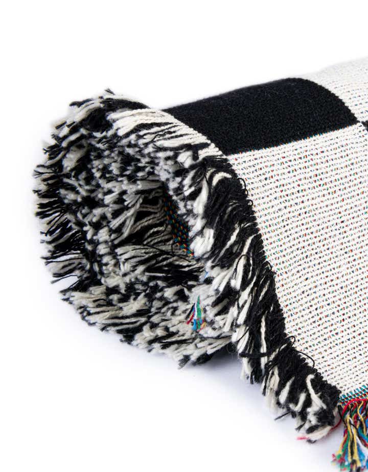 4' 6 x 6' Racing Check Throw Blanket