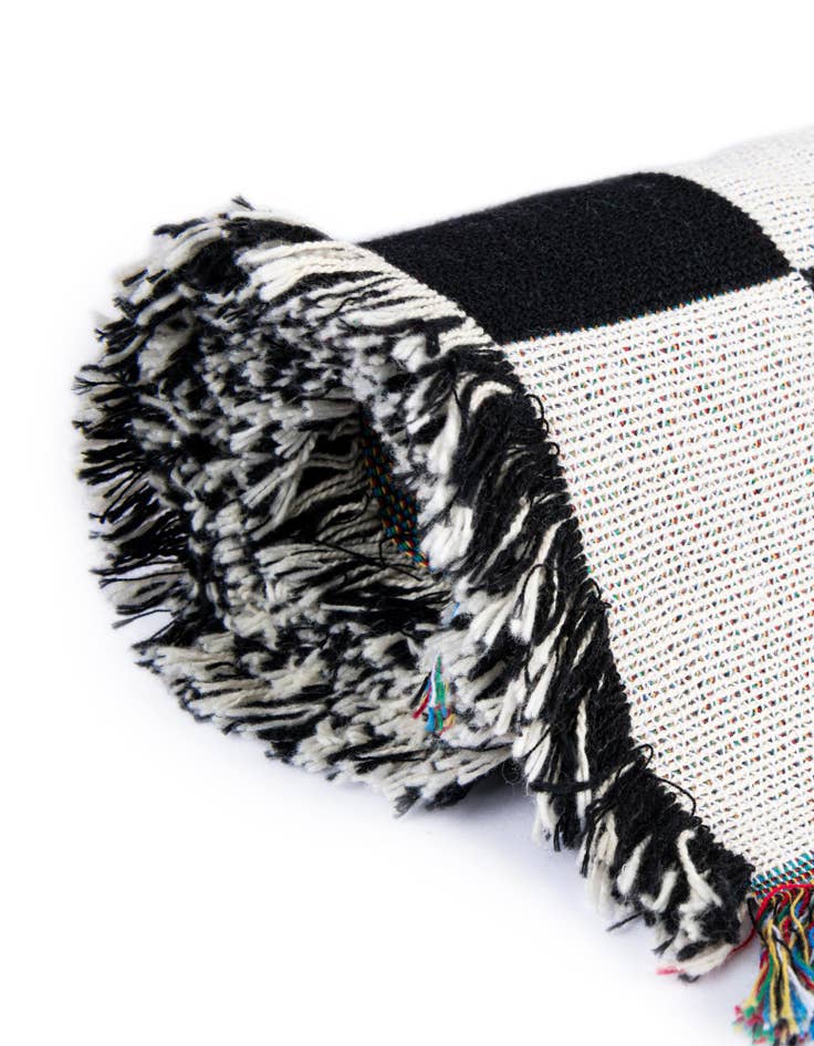 Detail image of 4' 6 x 6' Racing Check Throw Blanket